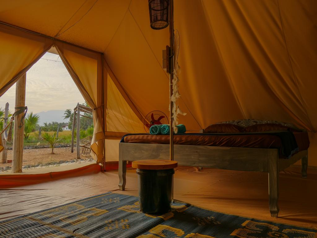 ‌Salt Field Glamping